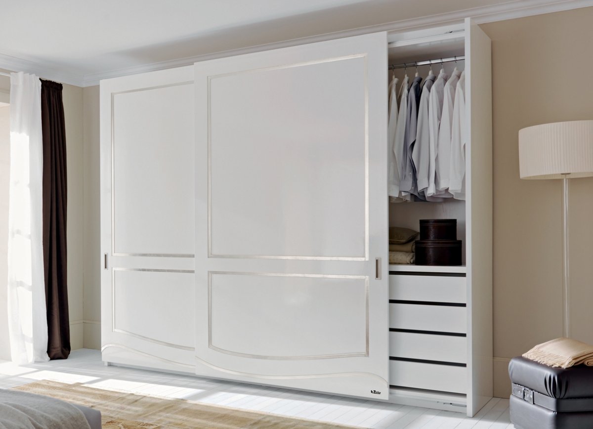 Шкафчик в спальню