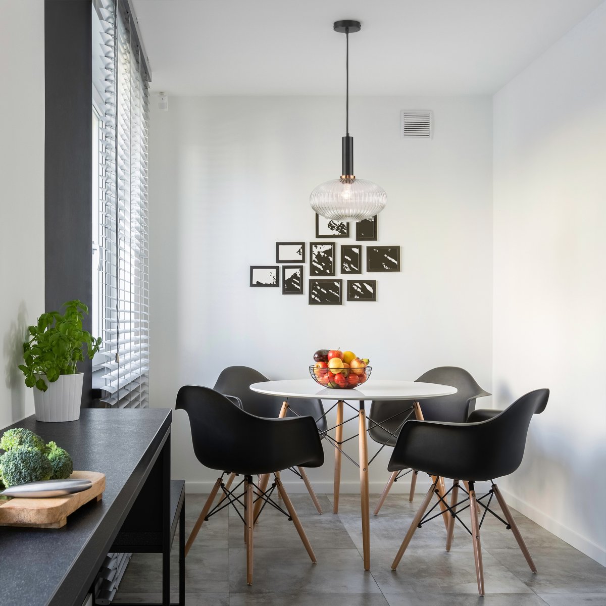 Светильники для столовой над столом