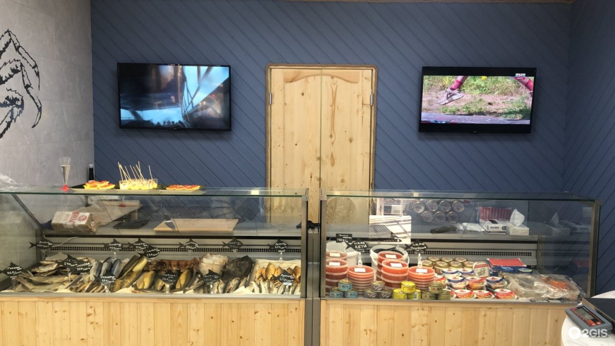 Рыбный магазин внутри