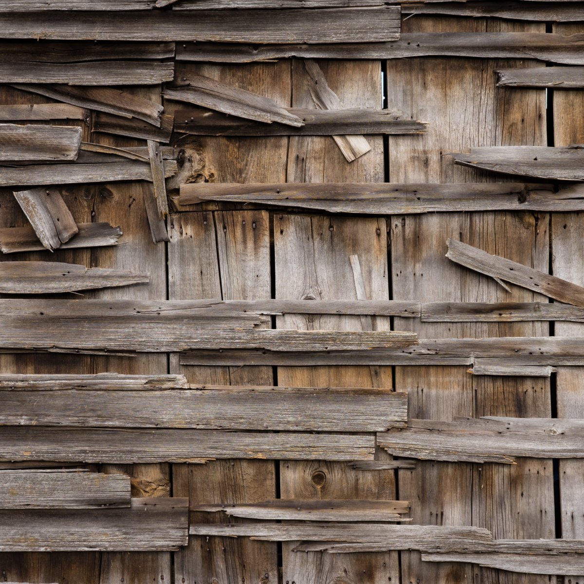 Стена из досок