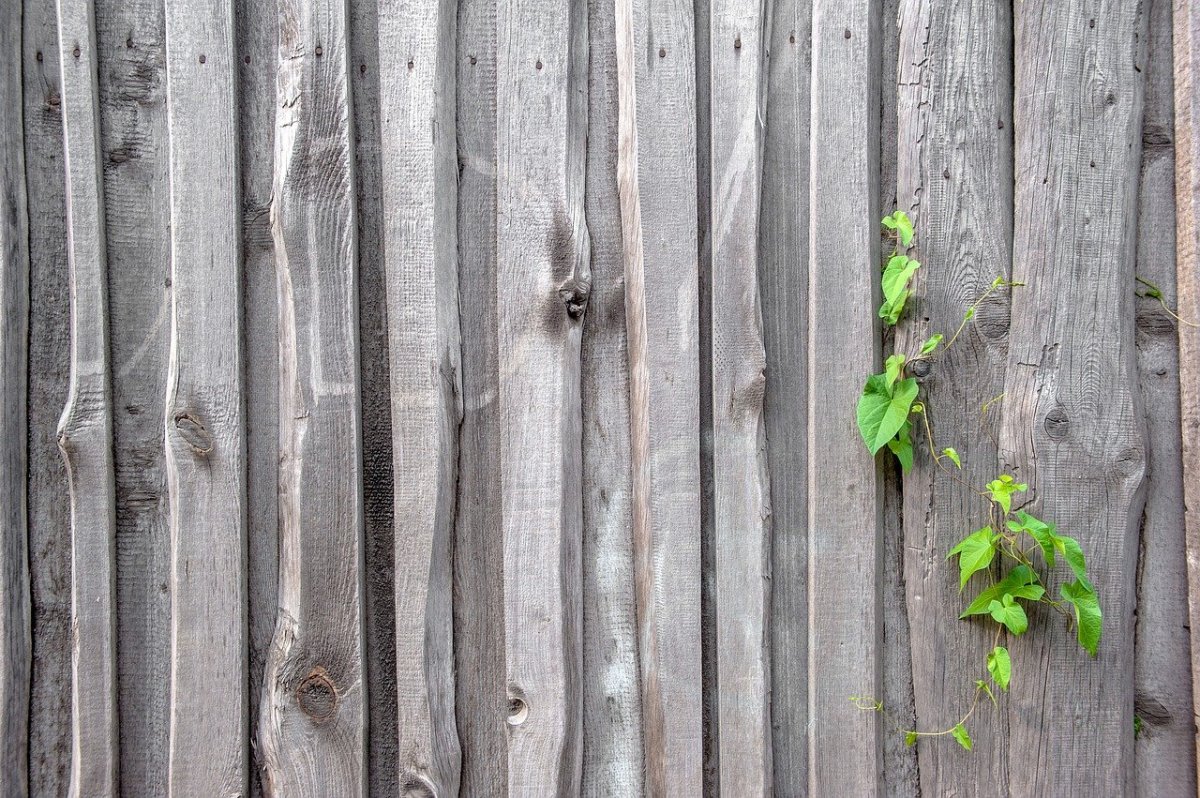 Амбарная доска в интерьере