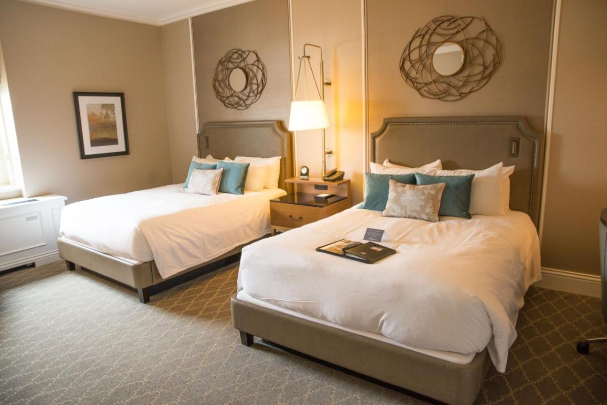 Спальня в морском стиле для супругов