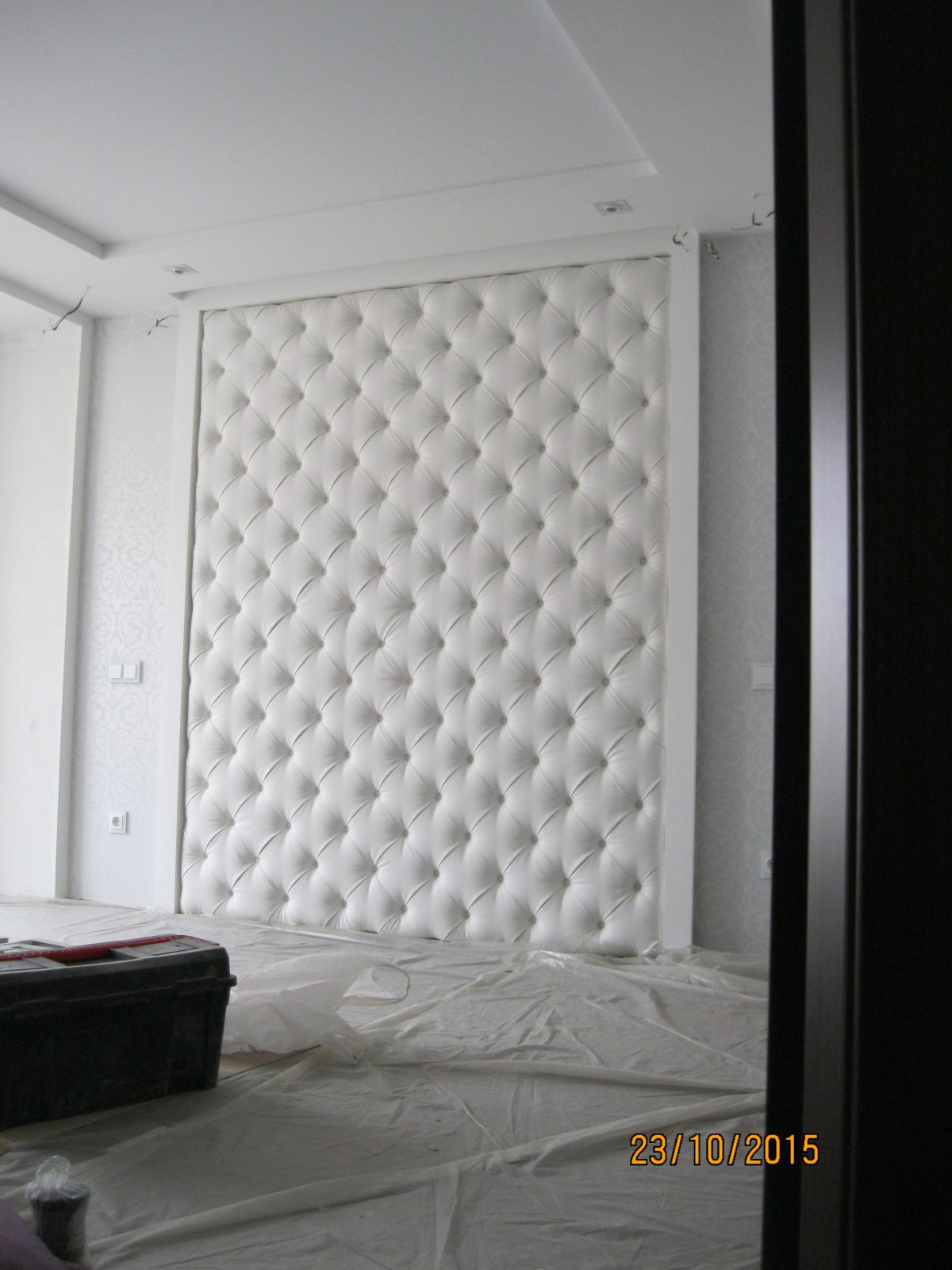 Мягкая стеновая панель в прихожую