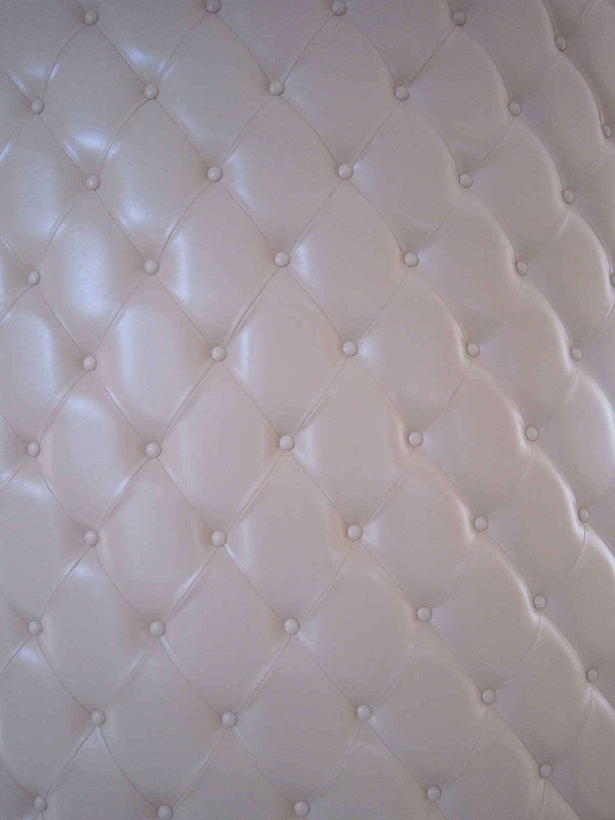 Каретная стяжка белая