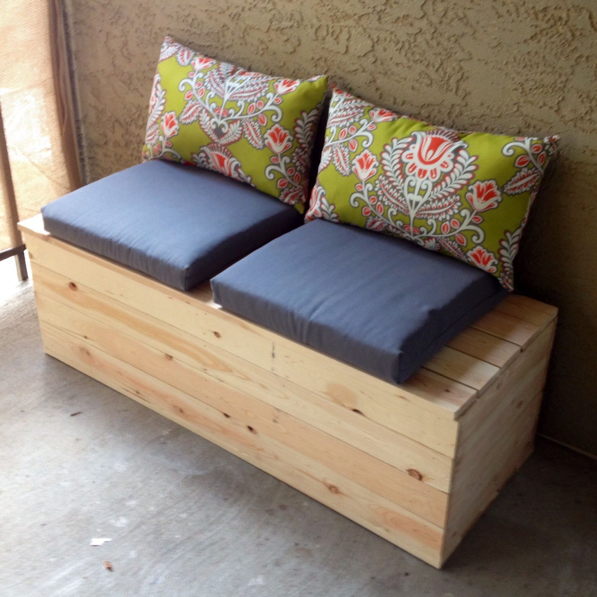 Скамья с двумя дверцами, арт. HX-306z