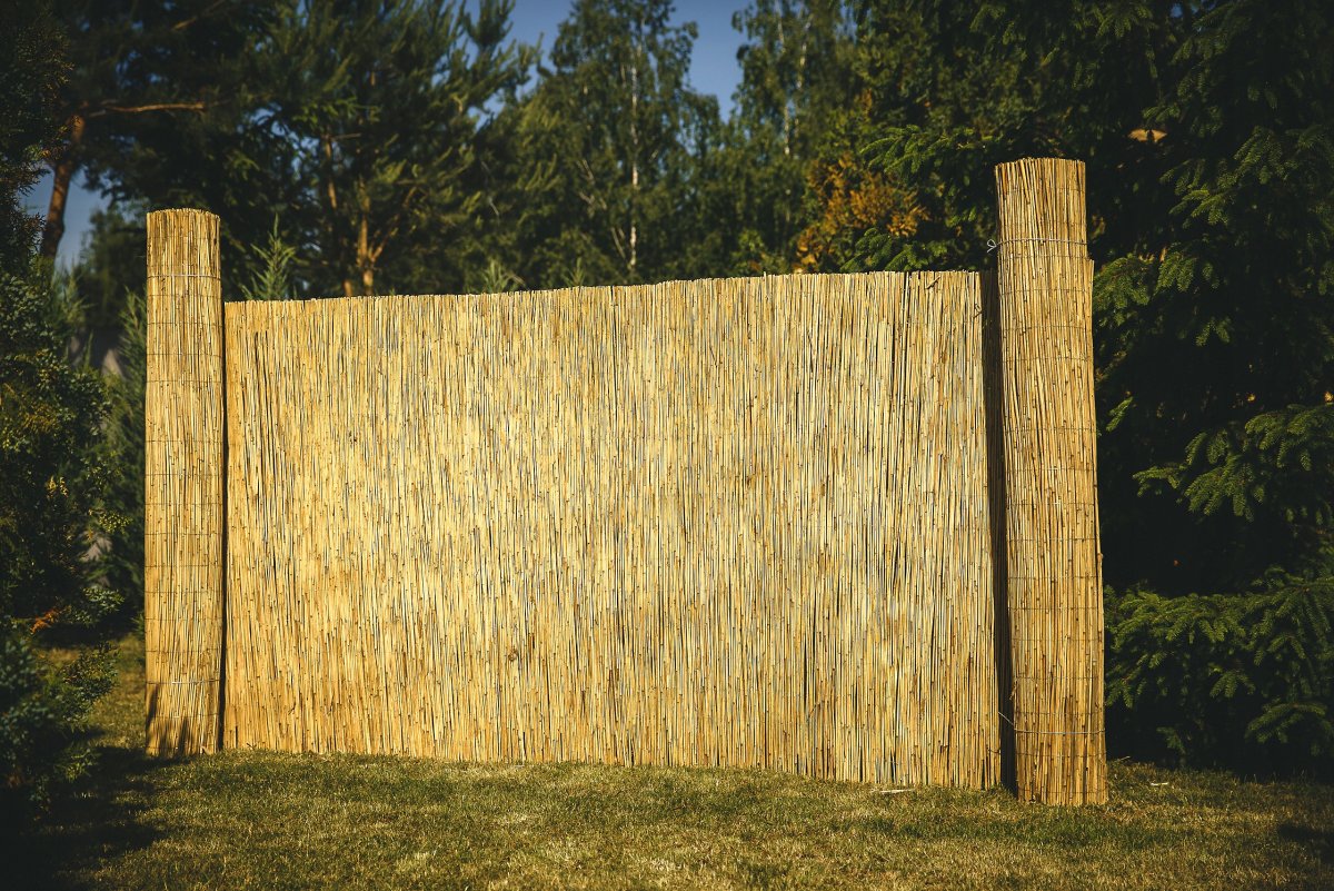 Декор из тростника