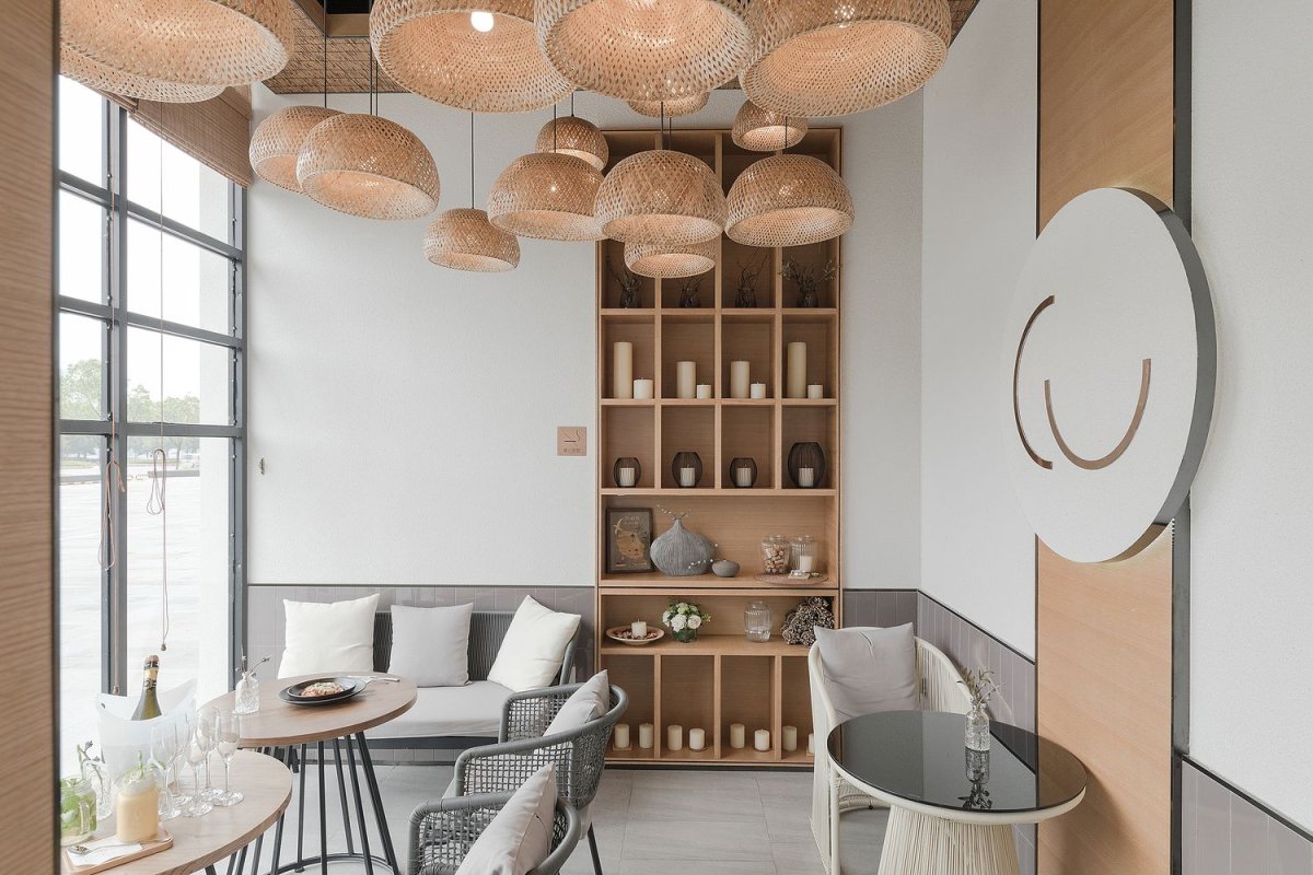 Маленькое уютное кафе