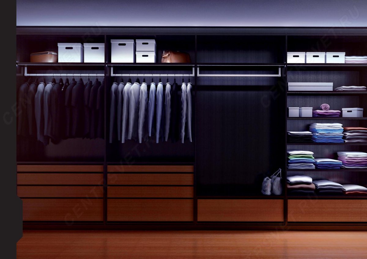 Шкаф купе с подсветкой