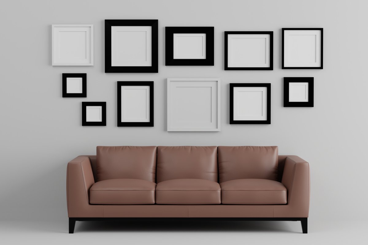 Рамки на стене декор