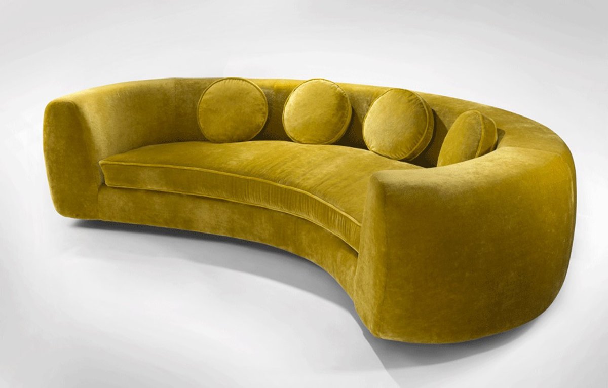 Изогнутый диванчик