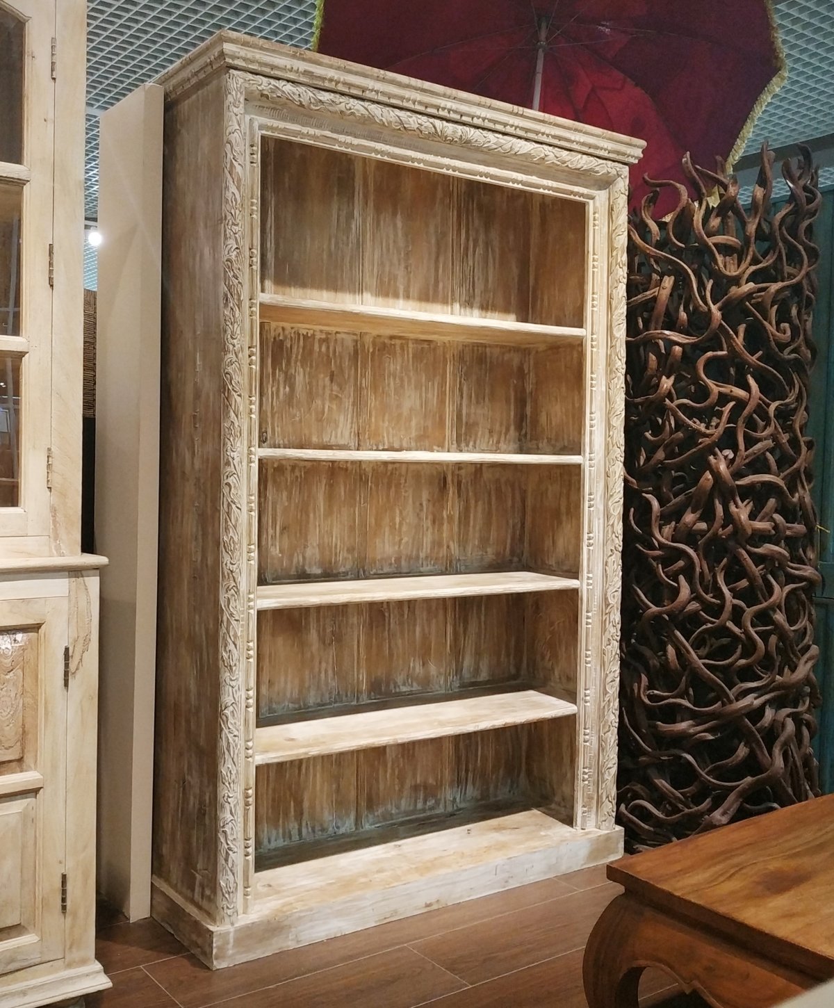 Книжные стеллажи Эшли