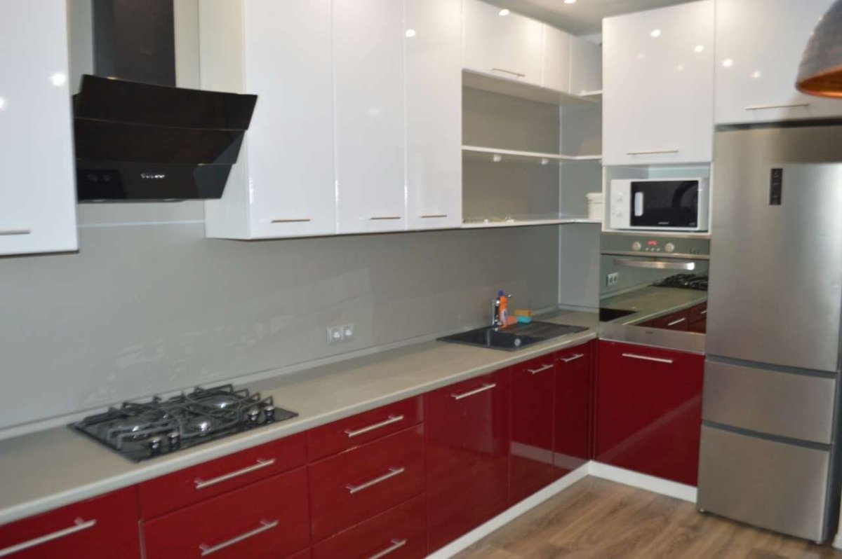 Кухня серый низ оранжевый верх