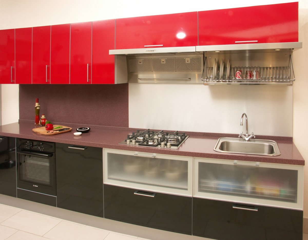 Красная кухня икеа