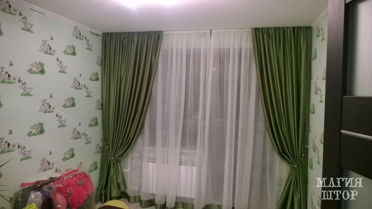 Двойные шторы в спальню