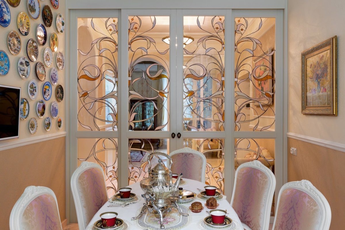 Витражные перегородки в интерьере