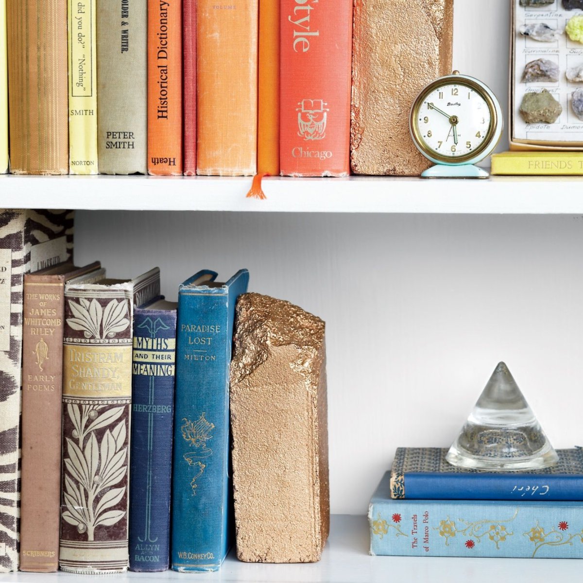 Полка для книг