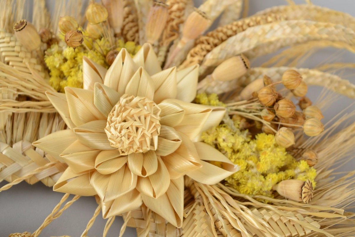 Изделия из соломы