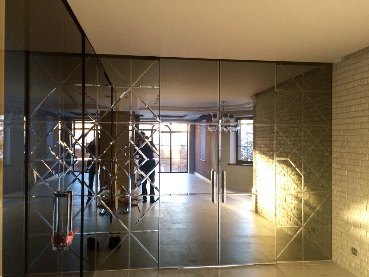 Стеклянный интерьер