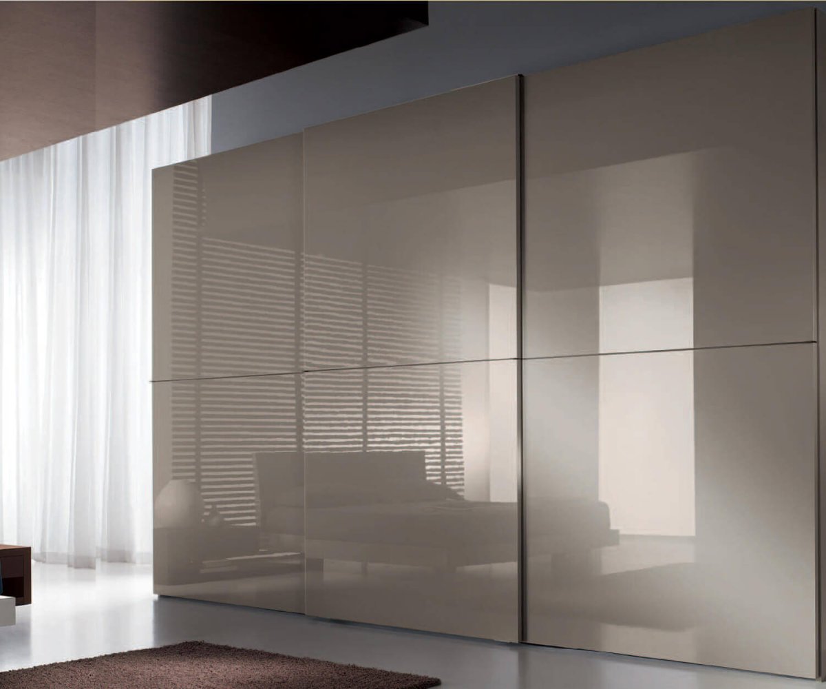 Шкаф Альфа 304 с тонированным стеклом