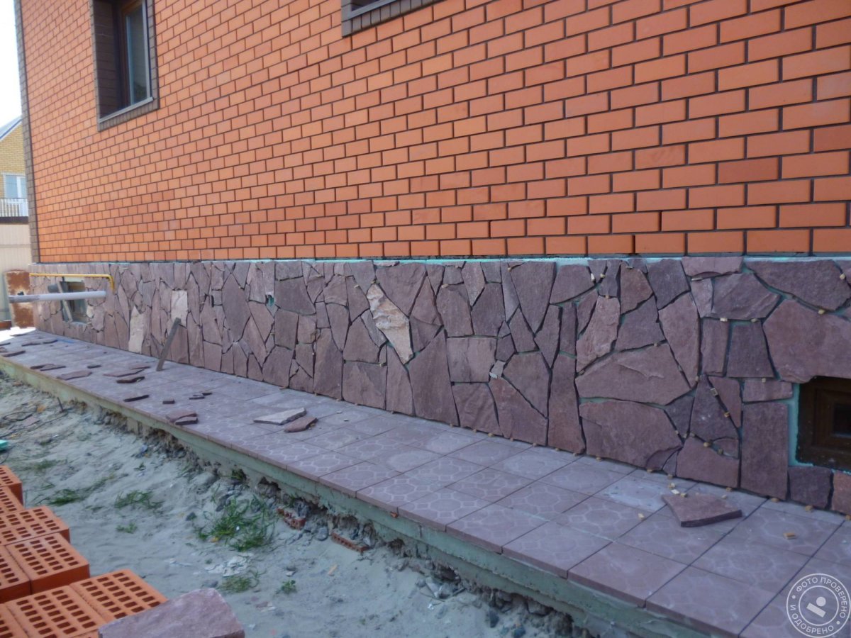 Песчаник пластушка цоколь