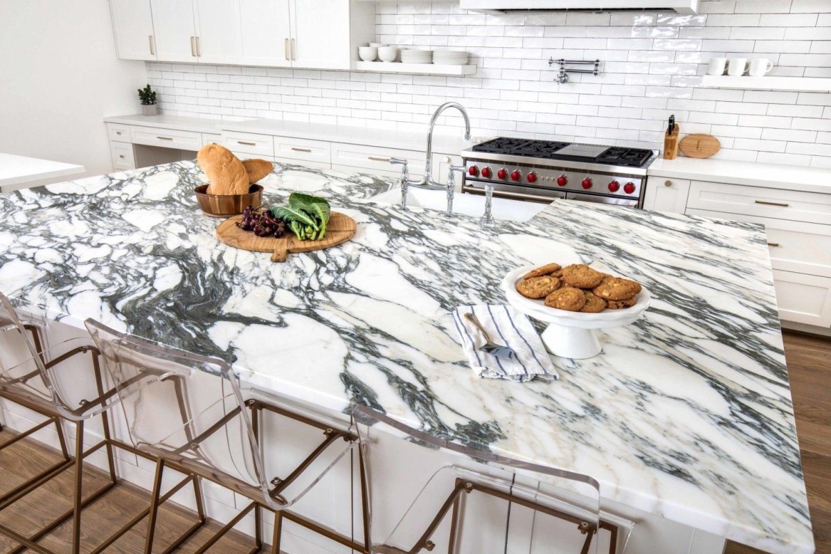 Кварцевый агломерат Crystal Calacatta Silva