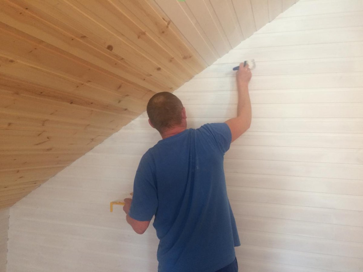 Вагонка покрашенная разными цветами