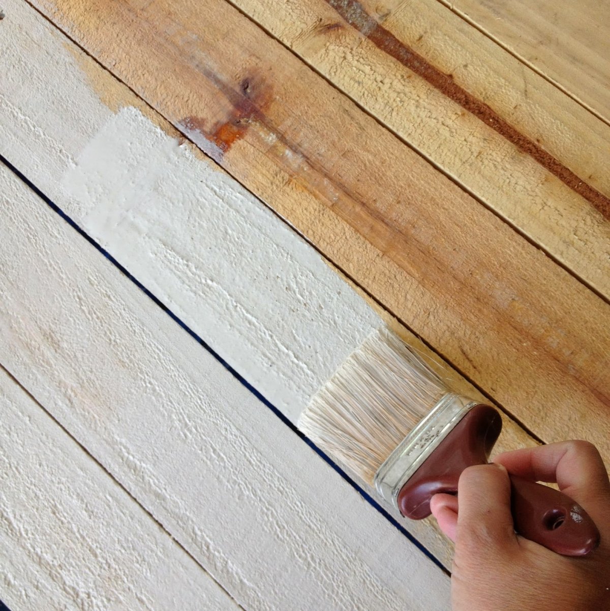 Вагонка с фиолетовыми стенами