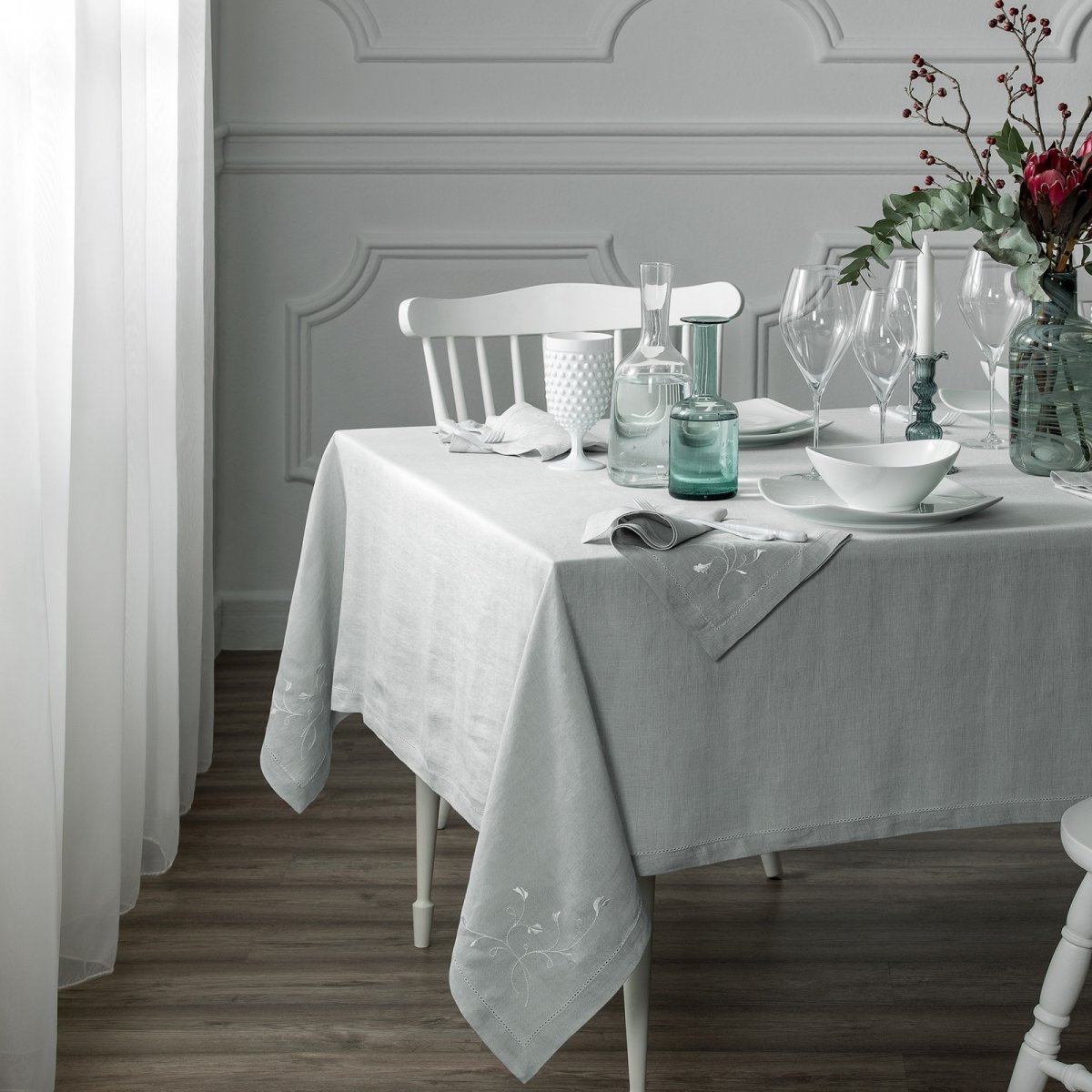 Скатерть Тогас Лидия белая