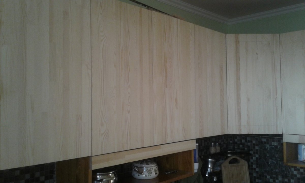 Кухни из натурального дерева