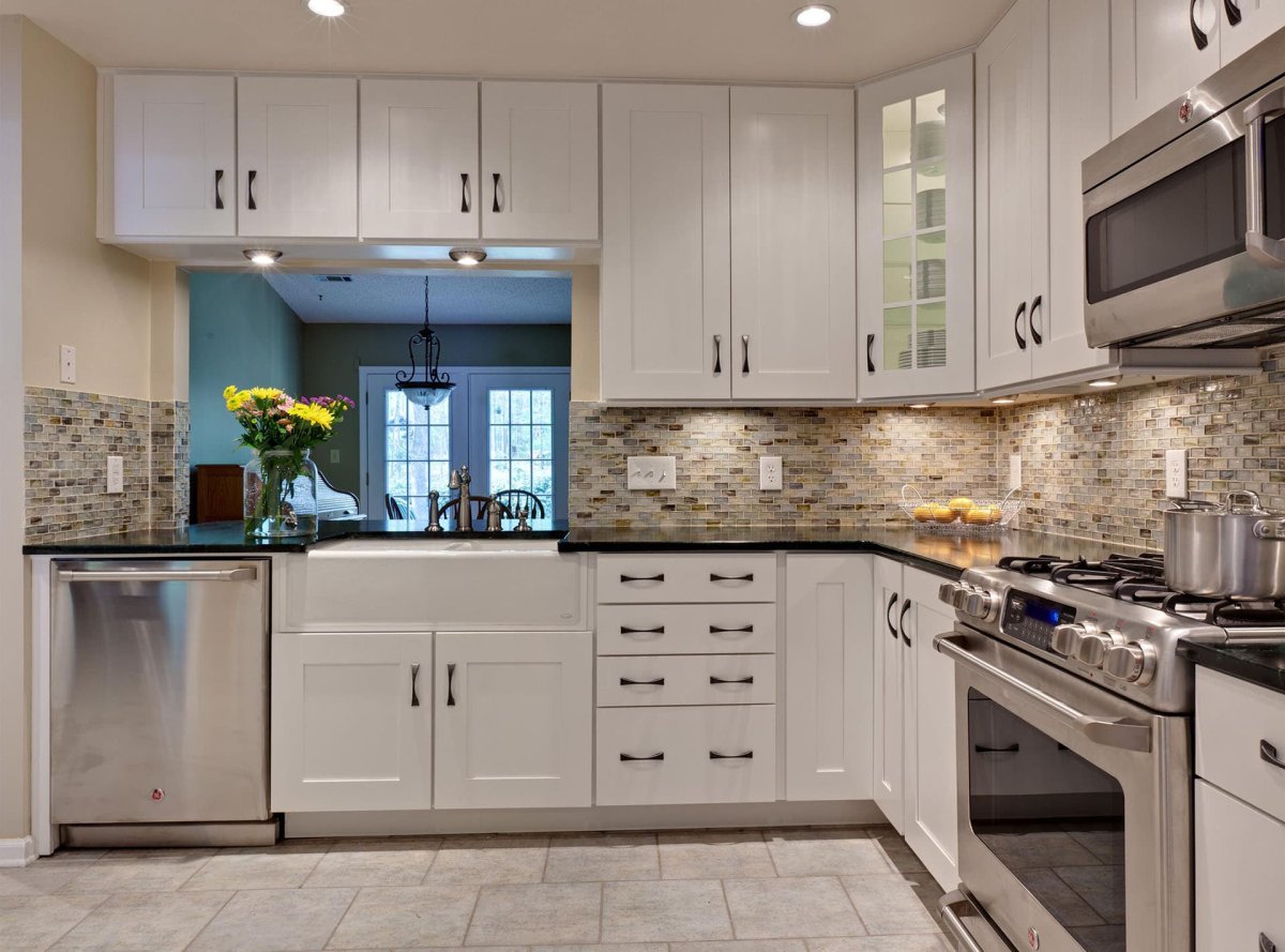 Фартук для серой кухни