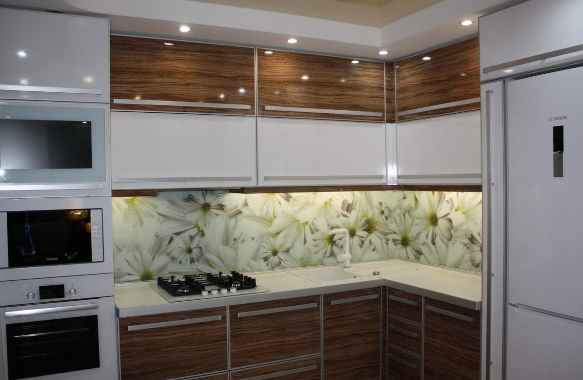 Фартук для угловой кухни