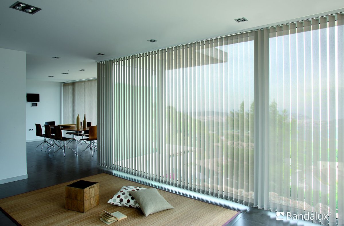 Вертикальные жалюзи с электроприводом