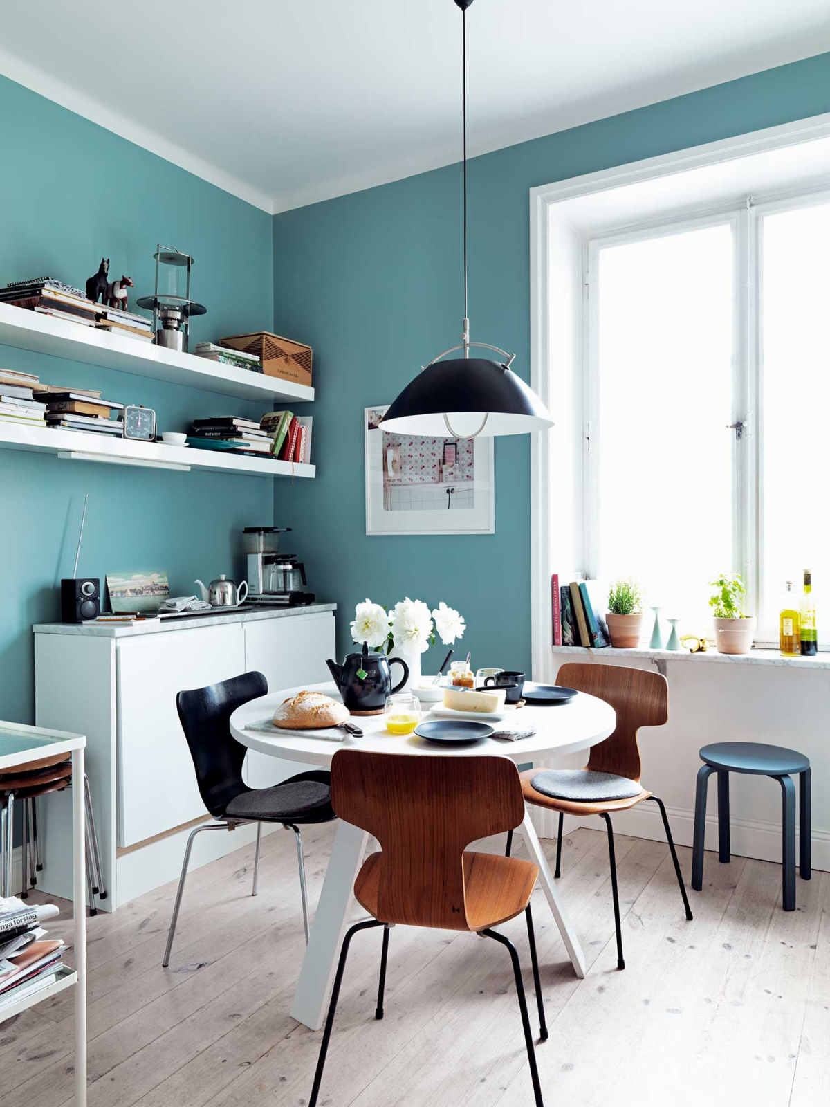 Кухня в голубых тонах