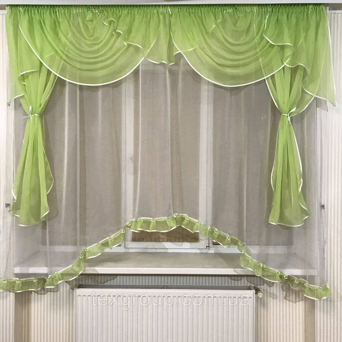 Кухонные шторы аркой