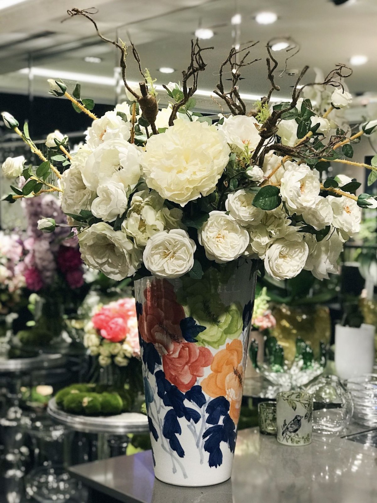 Декорации из искусственных цветов