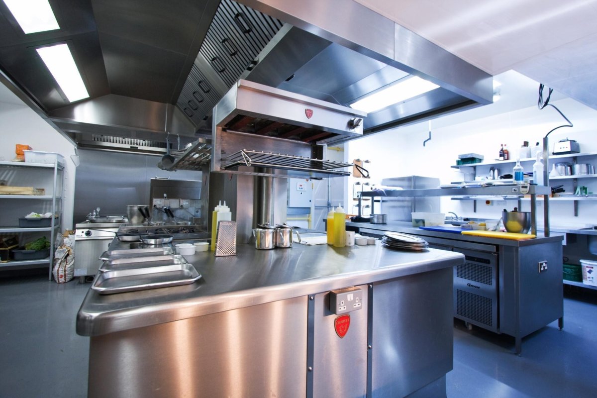 Профессиональная кухня ресторана