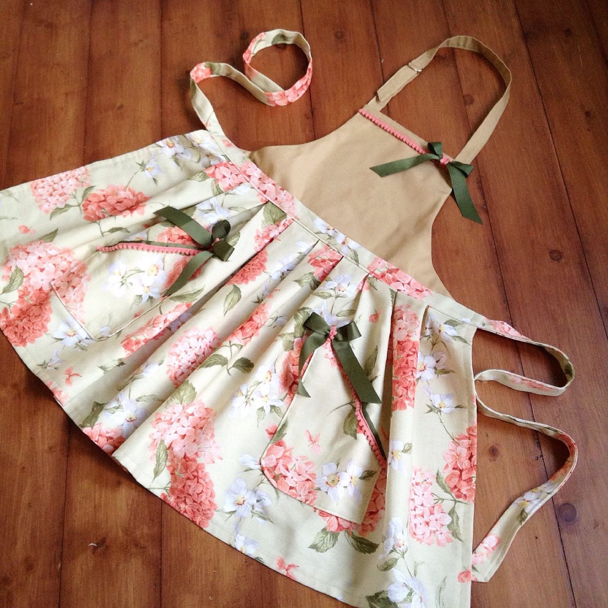 Красивые фартуки на кухню из бязи