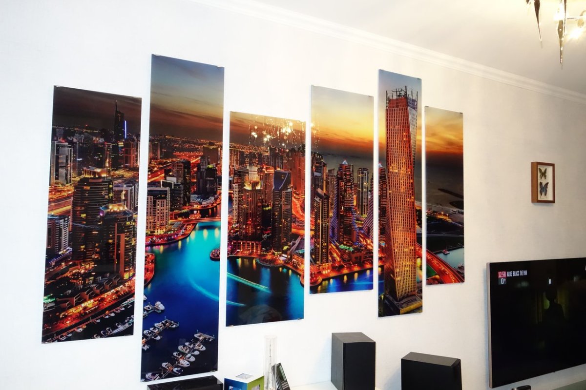 Стеклянное панно на стену