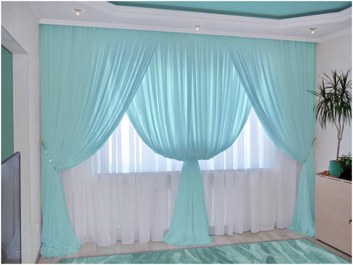 Тюль на два окна в спальню