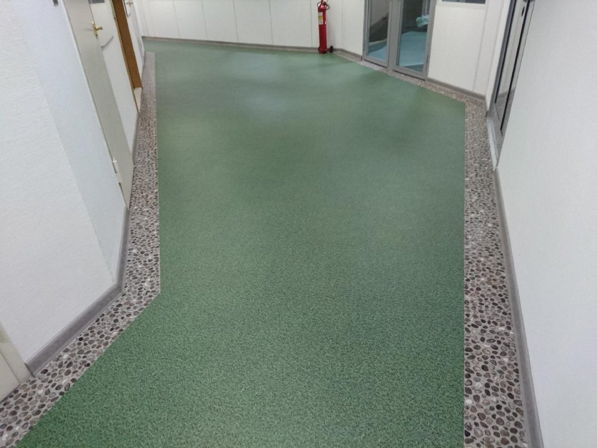 Плинтус Dollken HK 100