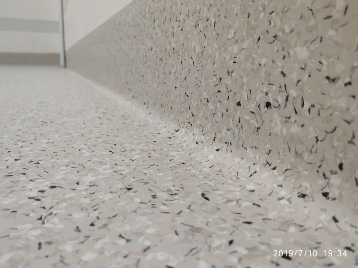 Парящий плинтус напольный с подсветкой