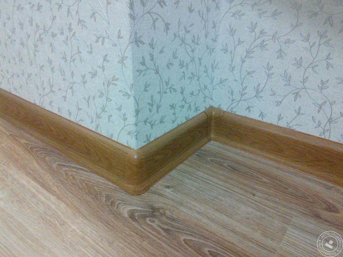 Плинтус Korner listwa 109