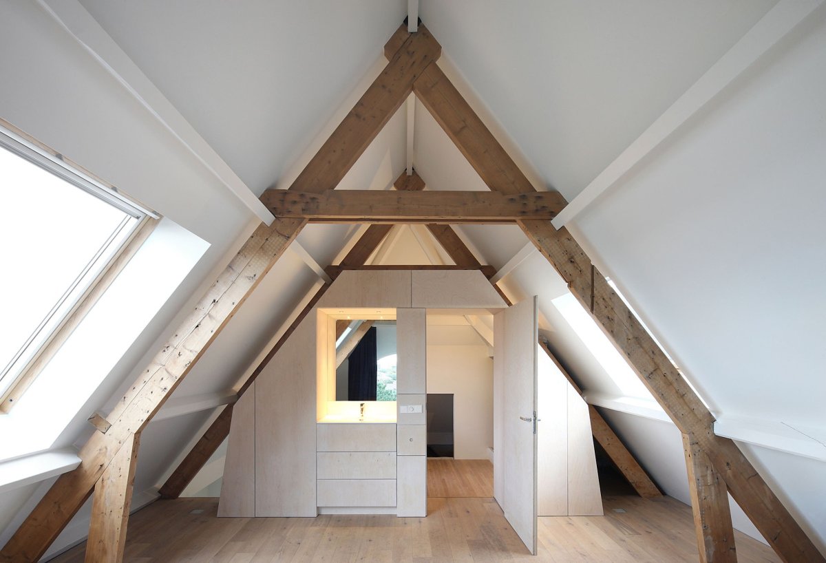 Двускатная крыша с мансардой