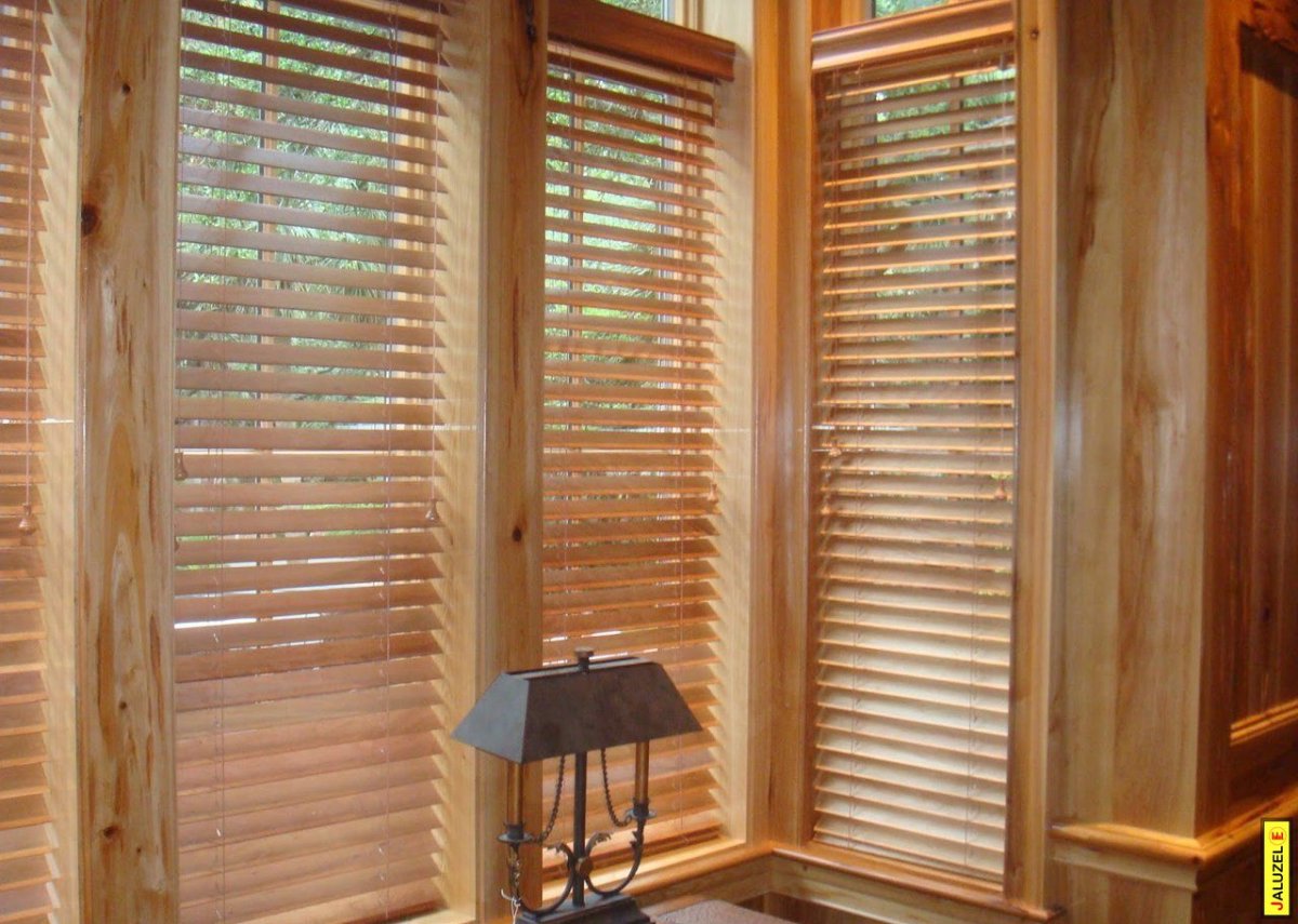 Деревянные жалюзи