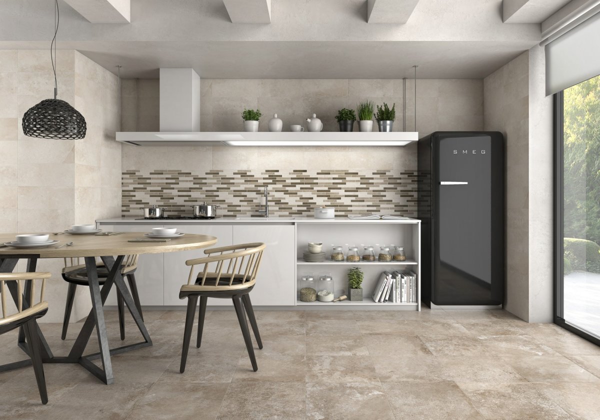 Серый пол под камень на кухне