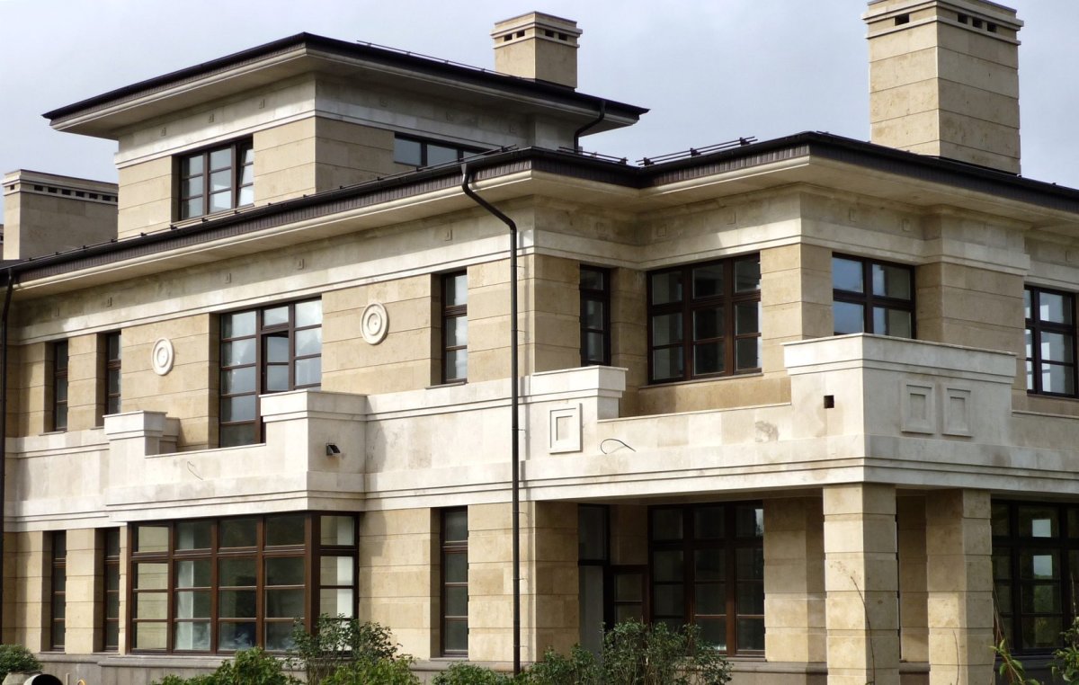 Фасад гранит травертин