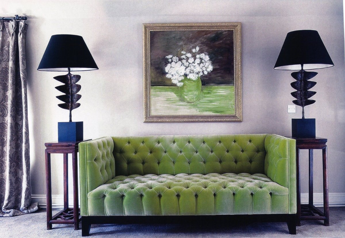 Бархатный диван Bea Chesterfield