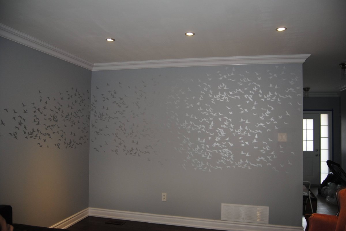 Белая краска для стен с блестками