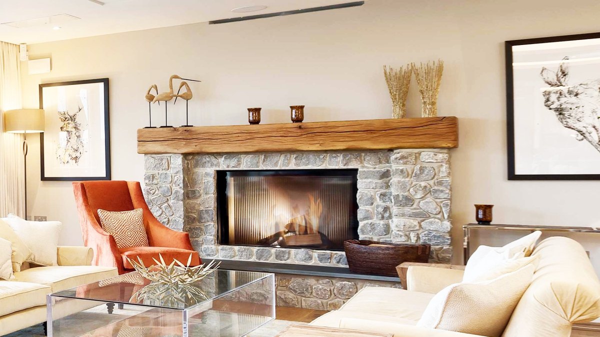 Серый камин