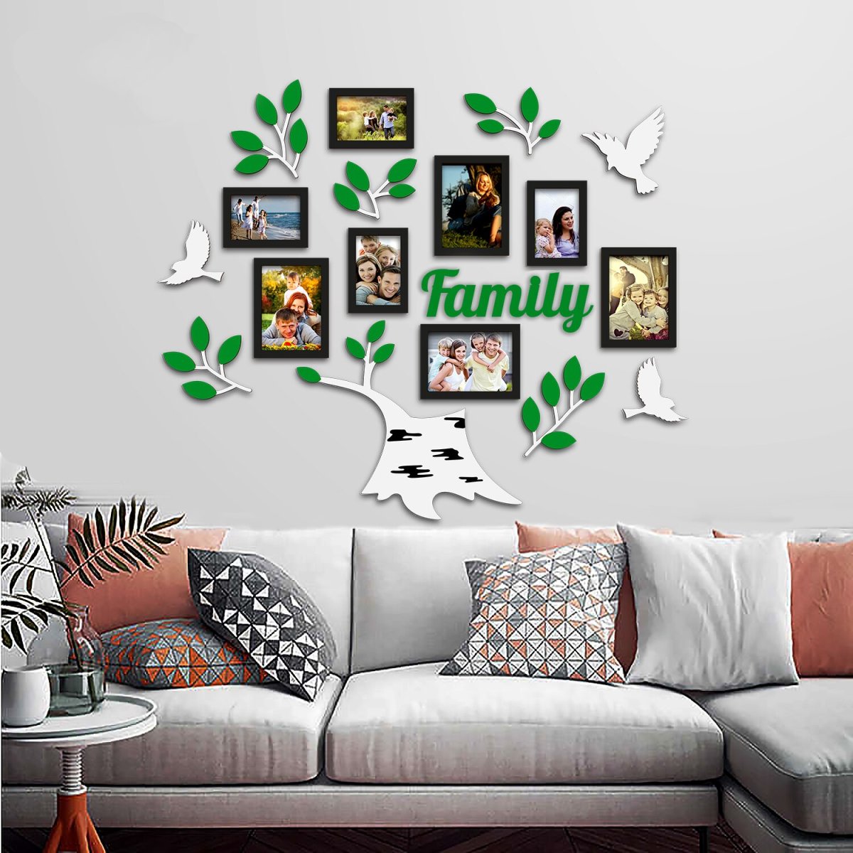 Украшение стены семья